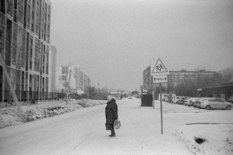 Здесь и до 10 - любимый ММС. На самом деле тут не так угрюмо, а летом вообще кайф